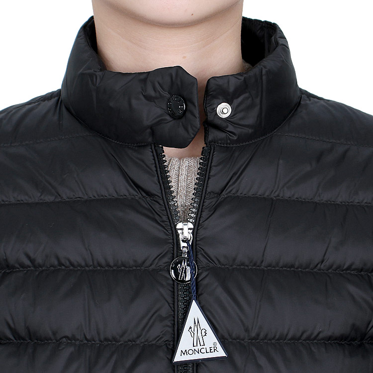 몽클레르 25SS 패치로고 IGELLE 패딩 (1A00068 597YF 999) - G